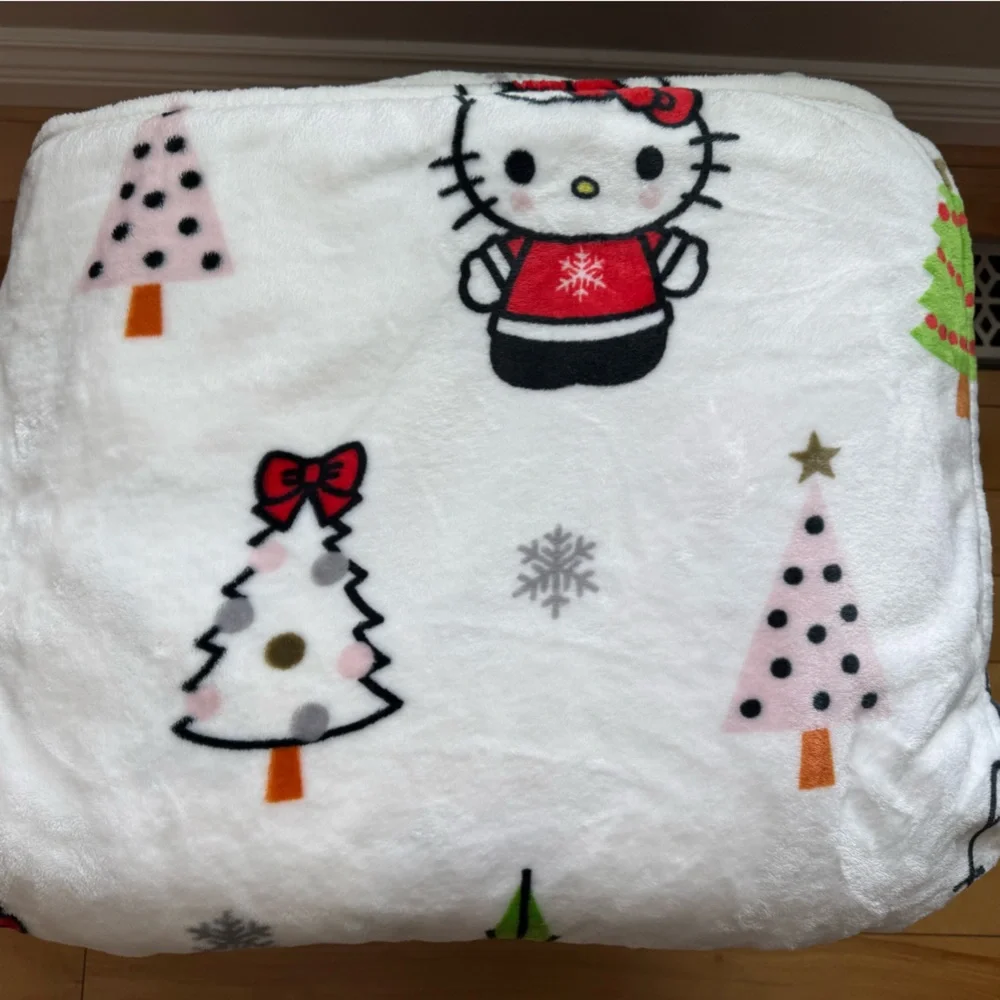 ๐ SOLD! ๐ Hello Kitty Holiday Blanket - Picture 2 of 3